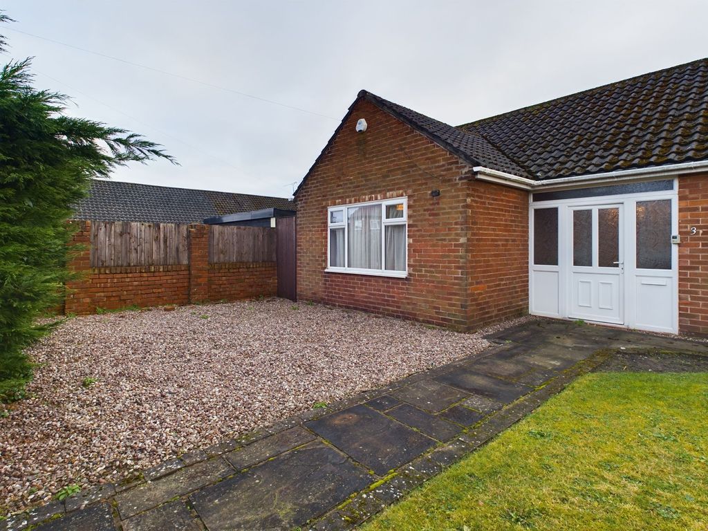 2 bed detached bungalow for sale in Queens Road, Formby L37, £375,000