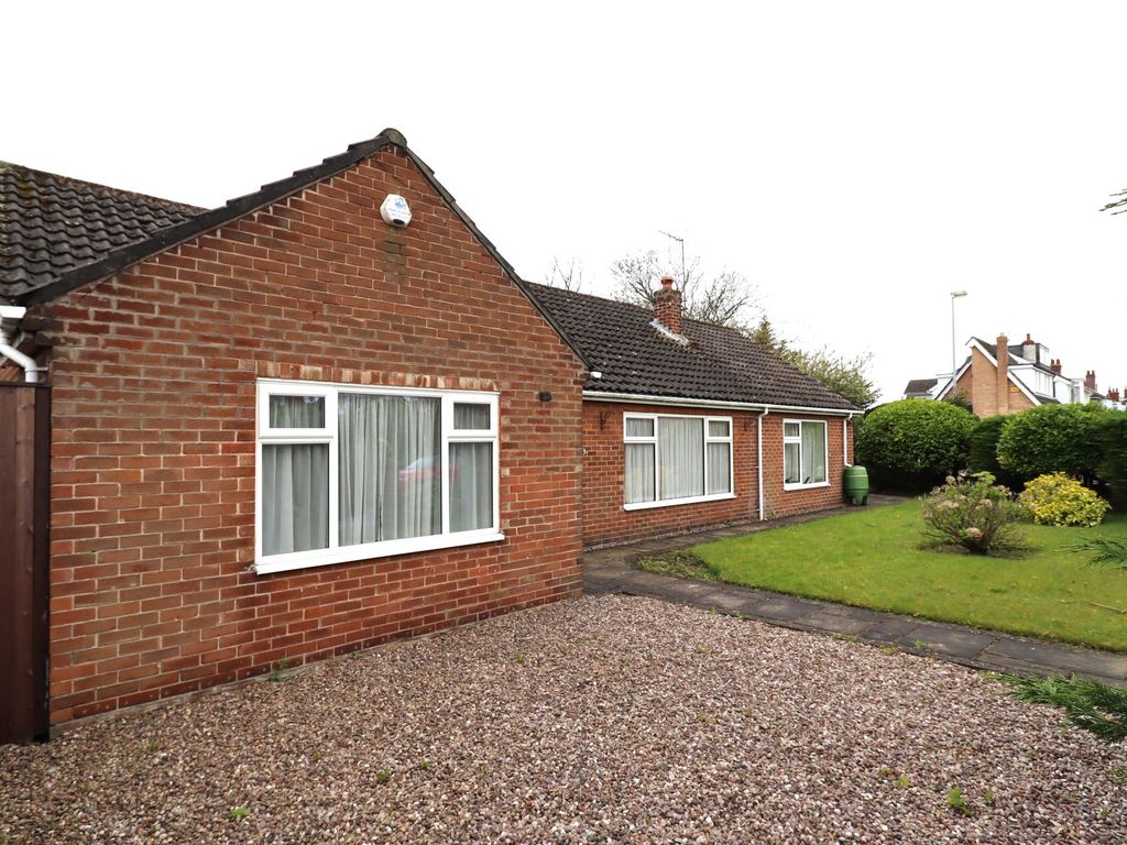 2 bed detached bungalow for sale in Queens Road, Formby L37, £375,000