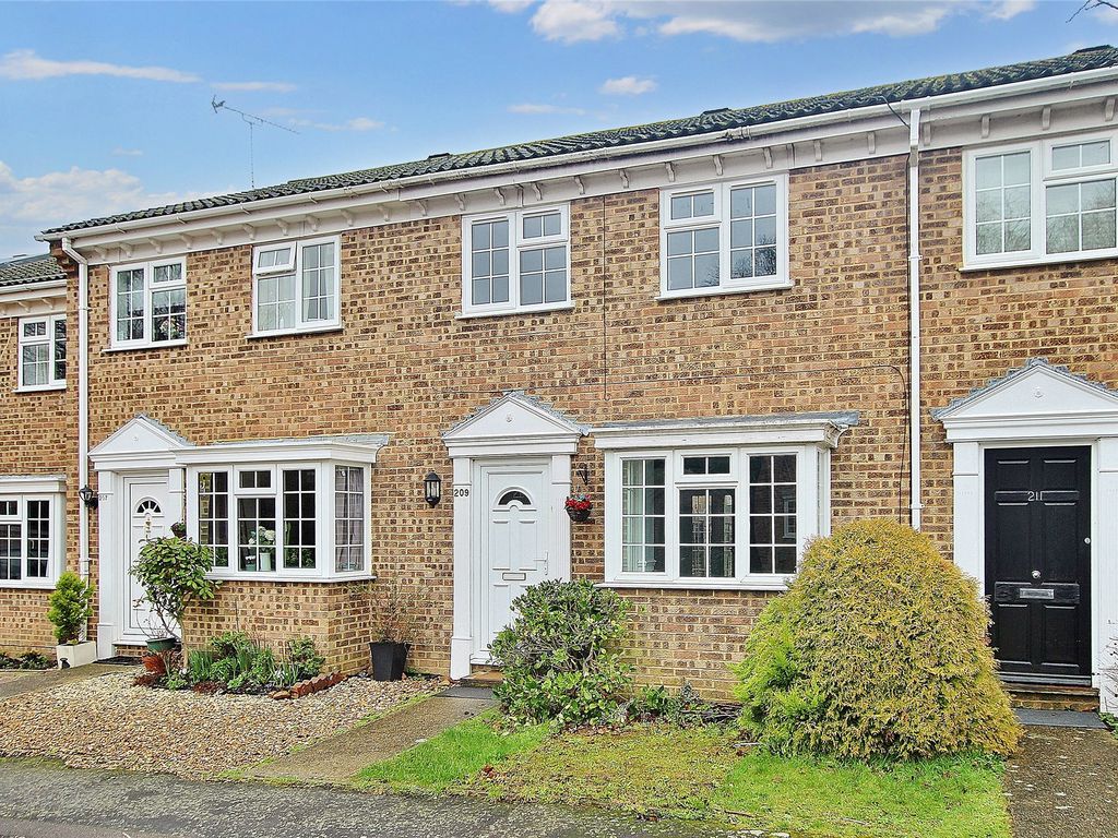 3 bed terraced house for sale in Bisley, Woking, Surrey GU24, £399,950