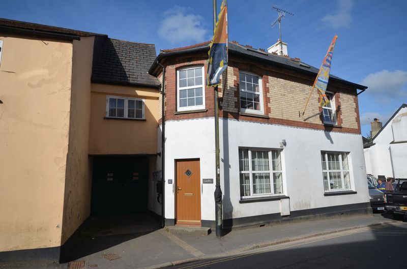 3 bed flat for sale in The Flat, 11 Ford Street, Moretonhampstead TQ13, £199,950