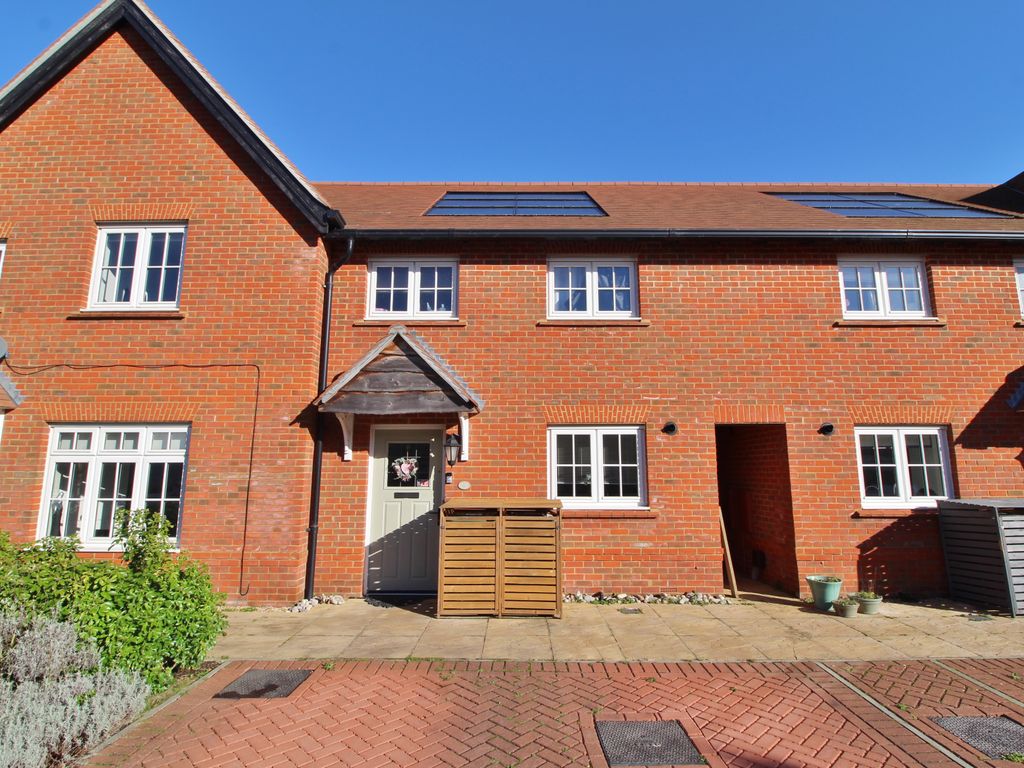 2 bed property for sale in Nash Close, Waterlooville PO7, £150,000