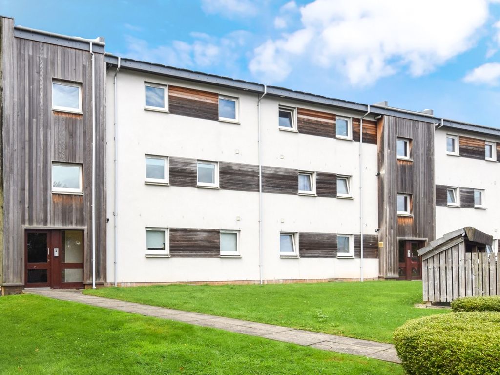 2 bed flat for sale in Barony Grove, Cambuslang, Glasgow G72, £99,995