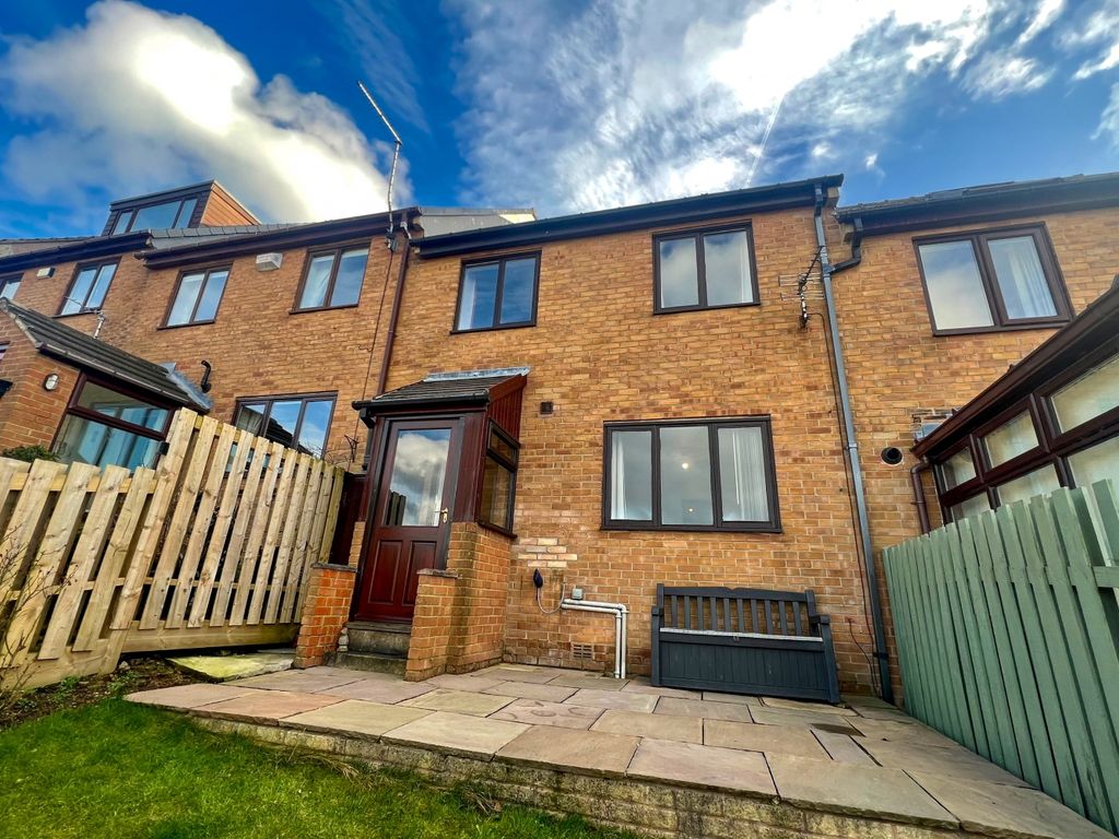 3 bed town house for sale in Stannington View Road, Crookes S10, £325,000