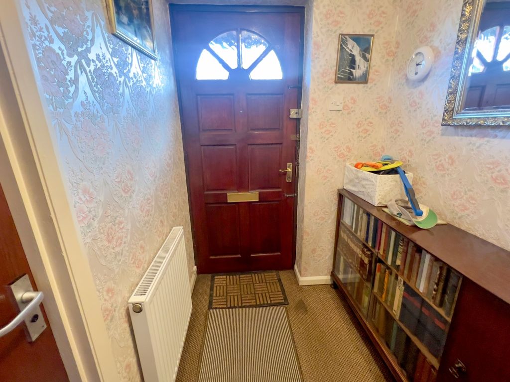 3 bed town house for sale in Stannington View Road, Crookes S10, £325,000