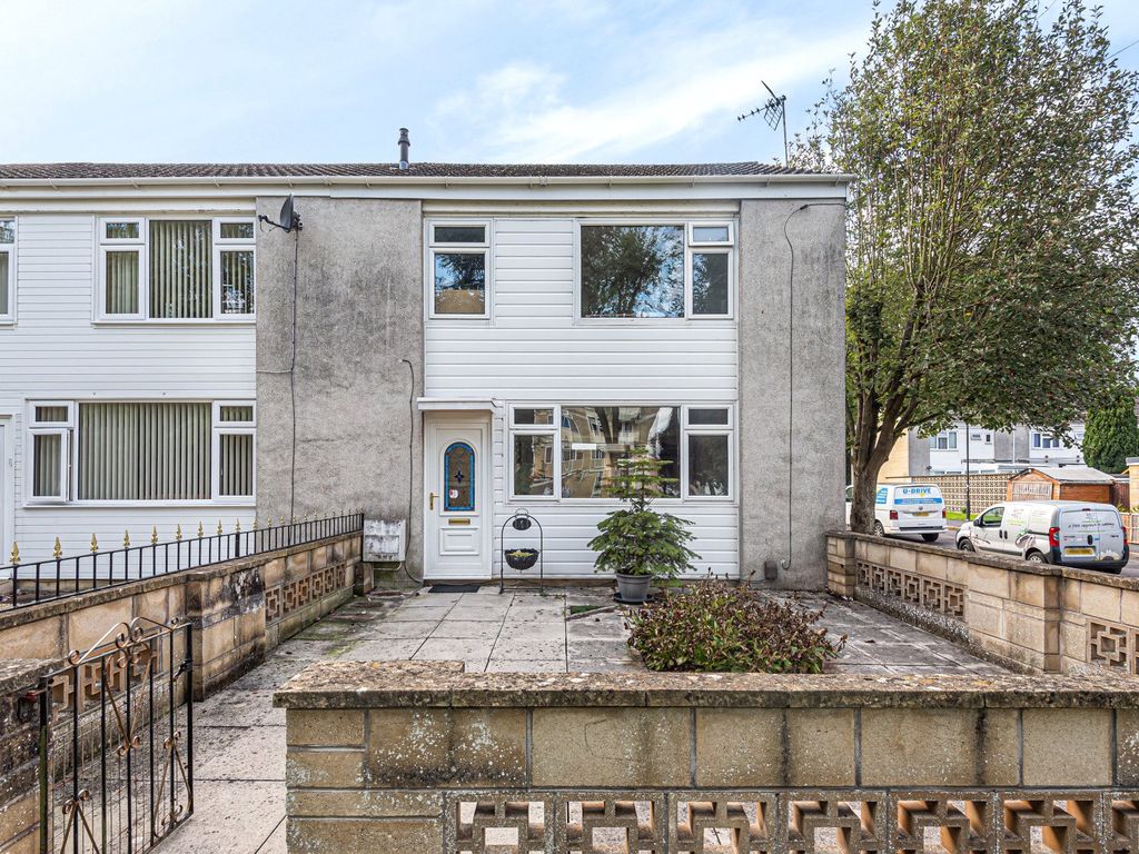 4 bed end terrace house for sale in Woodhouse Road, Bath BA2, £435,000