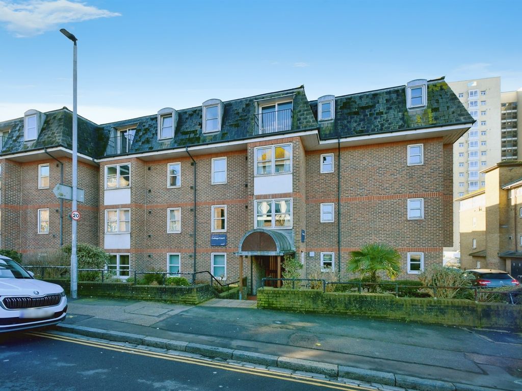 1 bed property for sale in Eastern Road, Brighton BN2, £165,000