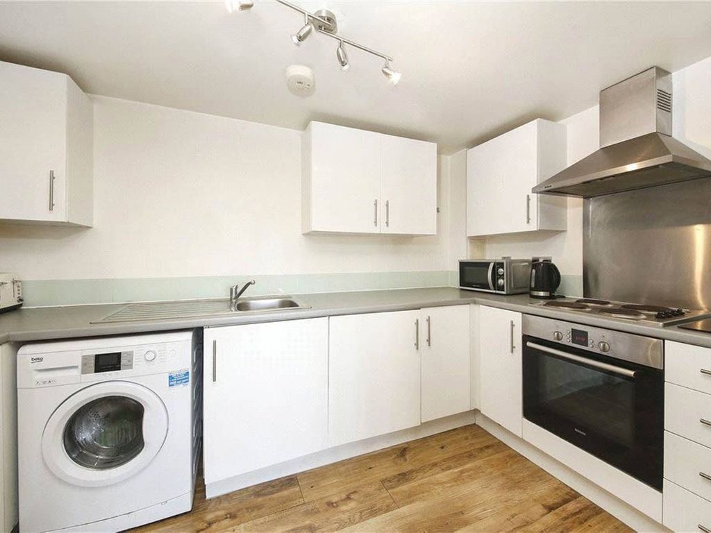 1 bed flat to rent in Stepney Way, Stepney, London E1, £1,734 pcm
