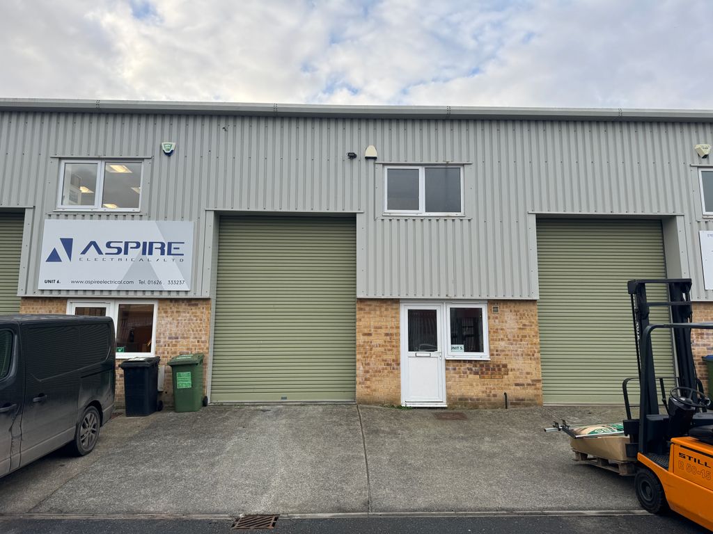 Industrial to let in Collett Way, Brunel, Newton Abbot TQ12, £11,950 pa