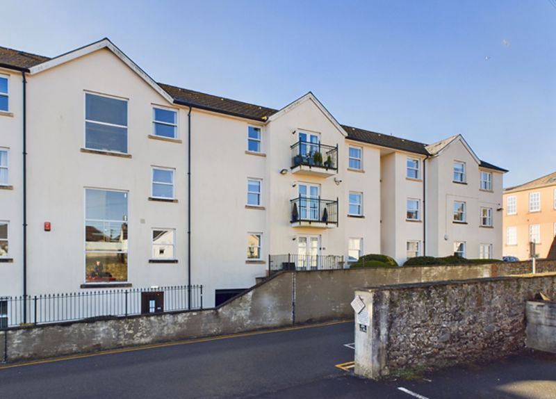 2 bed flat for sale in Hafan Tywi, The Parade, Carmarthen SA31, £179,950