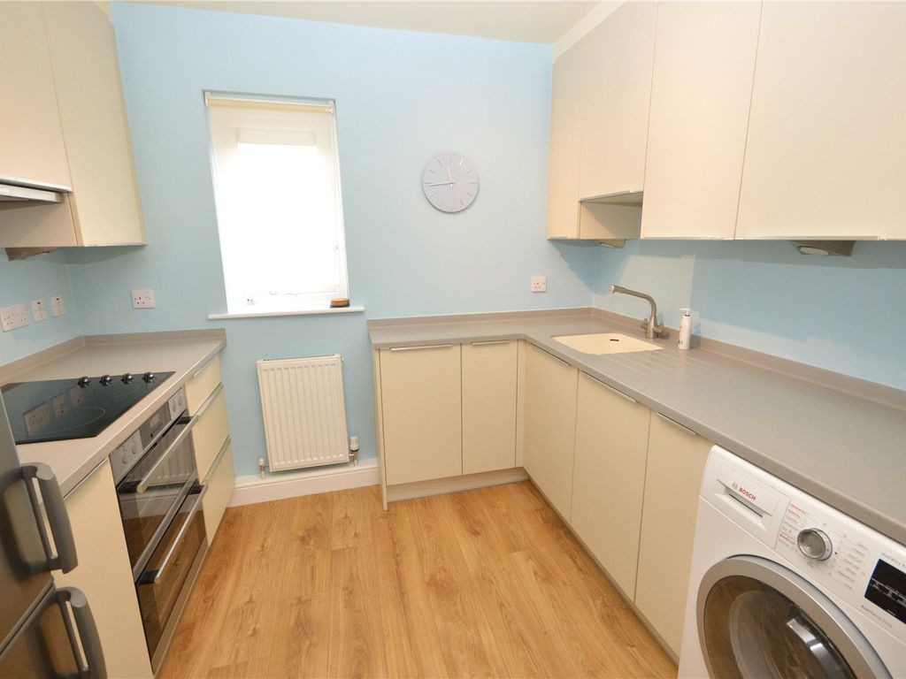 2 bed flat for sale in Ireland Crescent, Leeds, West Yorkshire LS16, £110,000
