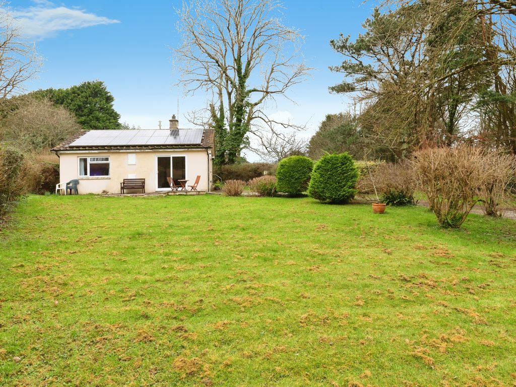 2 bed bungalow for sale in Callestick, Truro, Cornwall TR4, £425,000