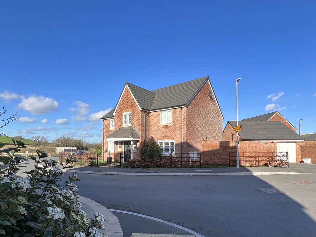 4 bed detached house for sale in Jenkinson Way, Falfield GL12, £679,999