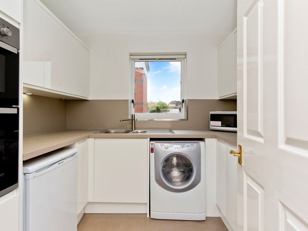 2 bed flat for sale in Liberton Place, Edinburgh EH16, £230,000