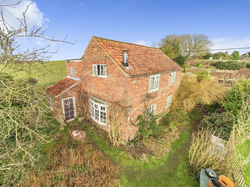 2 bed cottage for sale in West Road, Tetford, Horncastle LN9, £225,000