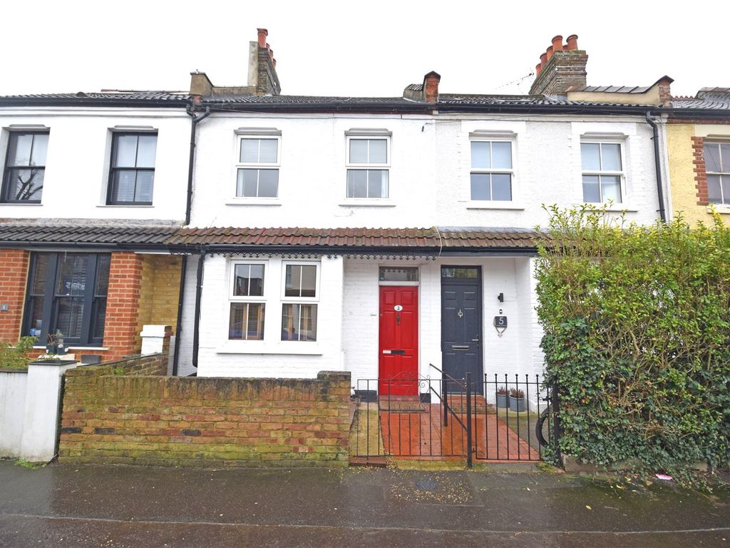 2 bed terraced house to rent in Andover Road, Twickenham TW2, £2,400 pcm