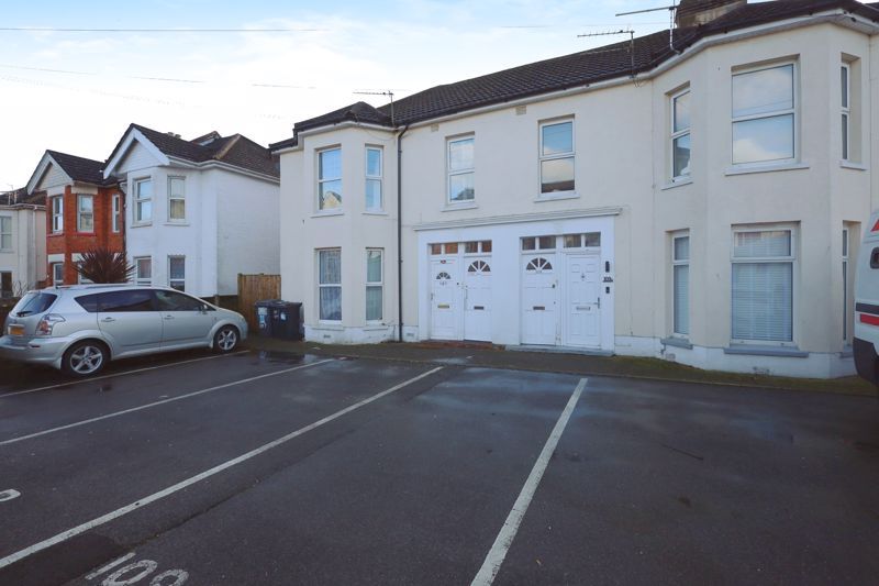 3 bed flat for sale in Malmesbury Park Road, Bournemouth BH8, £230,000