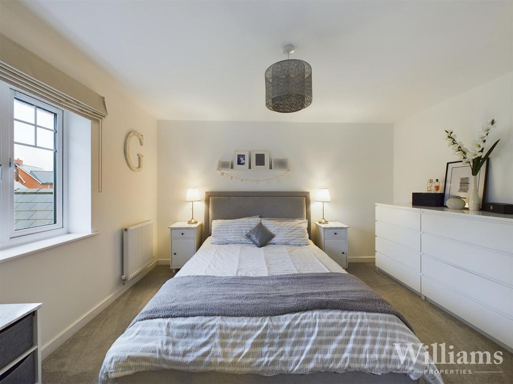 4 bed detached house for sale in Marsworth Drive, Kingsbrook, Aylesbury HP22, £575,000