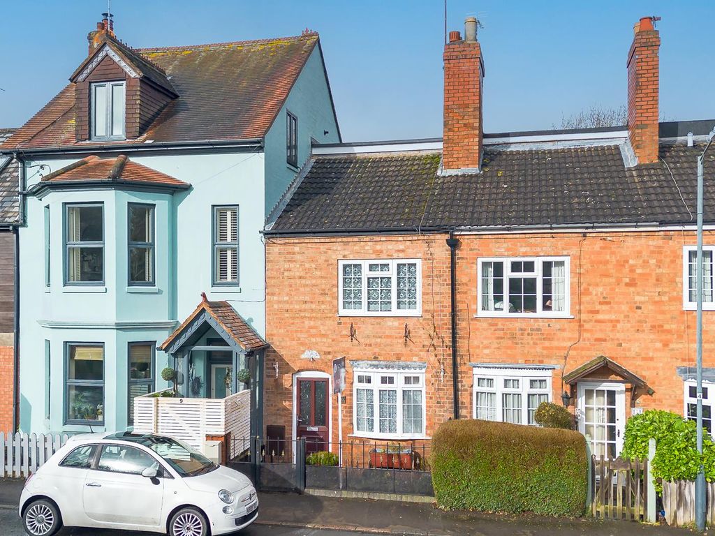 3 bed terraced house for sale in School Lane, Kenilworth CV8, £300,000