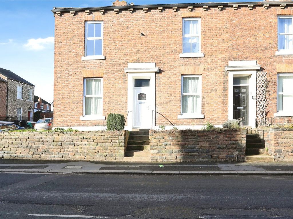 2 bed end terrace house for sale in Blackwell Road, Carlisle CA2, £90,000