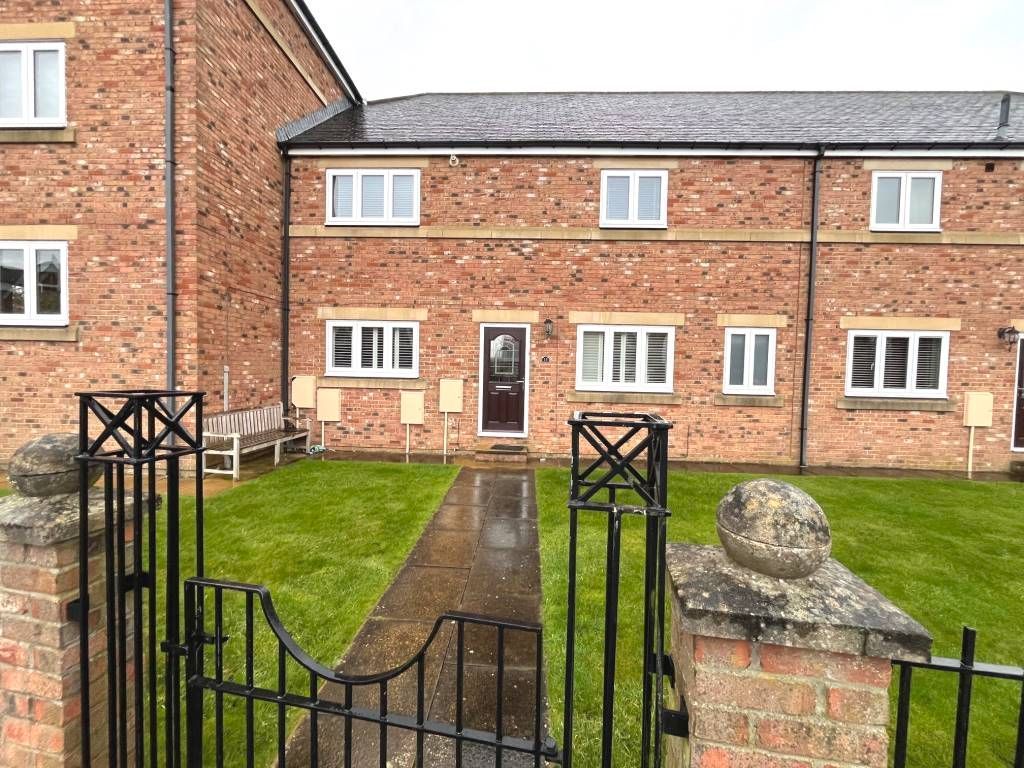 3 bed property to rent in Lowes Rise, Durham DH1, £1,500 pcm