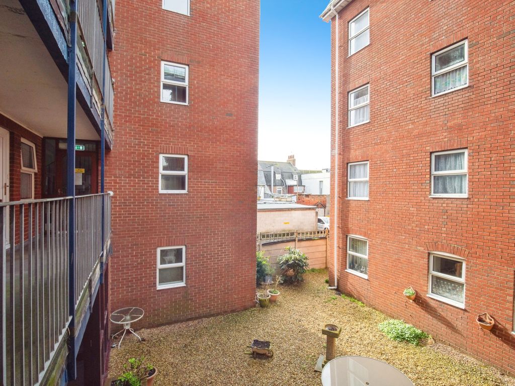 1 bed flat for sale in Great George Street, Weymouth DT4, £80,000