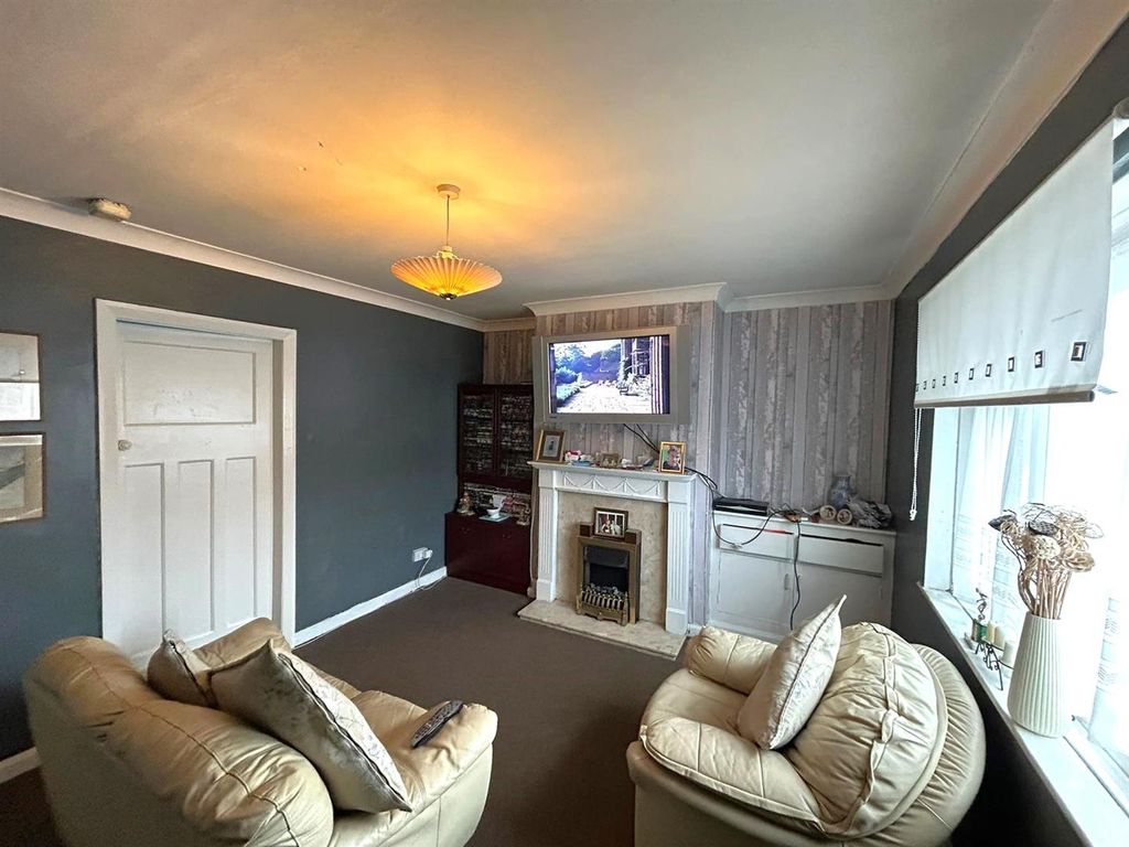 1 bed flat for sale in Fossway, York YO31, £142,500