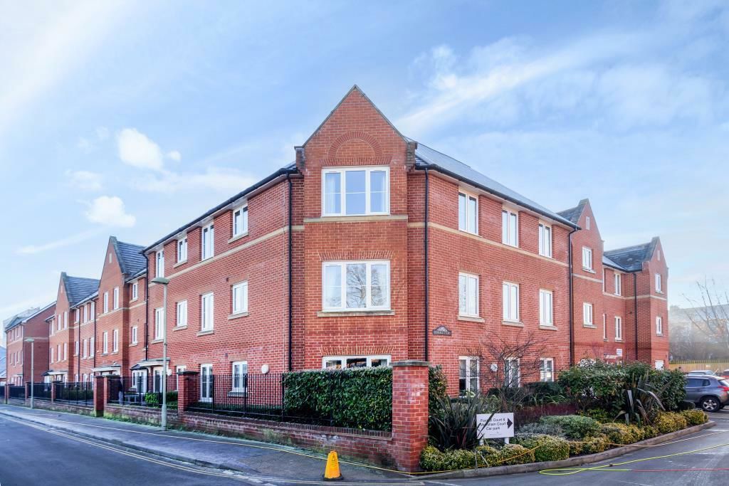 1 bed flat for sale in School Lane, Banbury OX16, £50,000