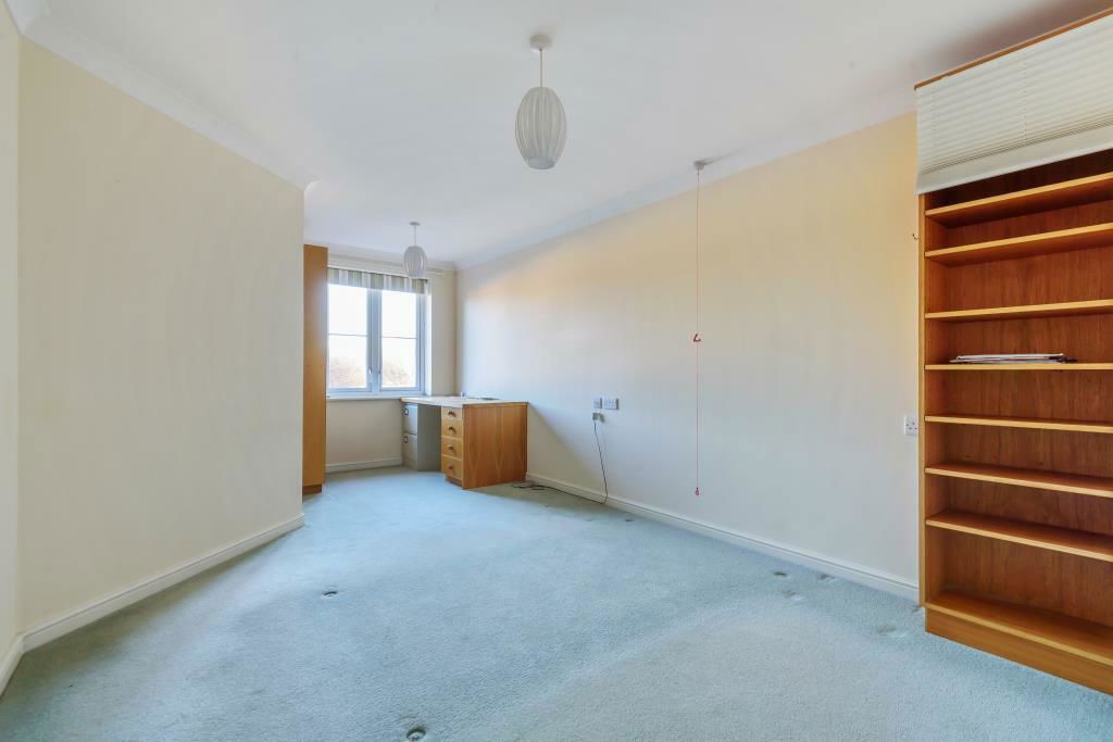 1 bed flat for sale in School Lane, Banbury OX16, £50,000