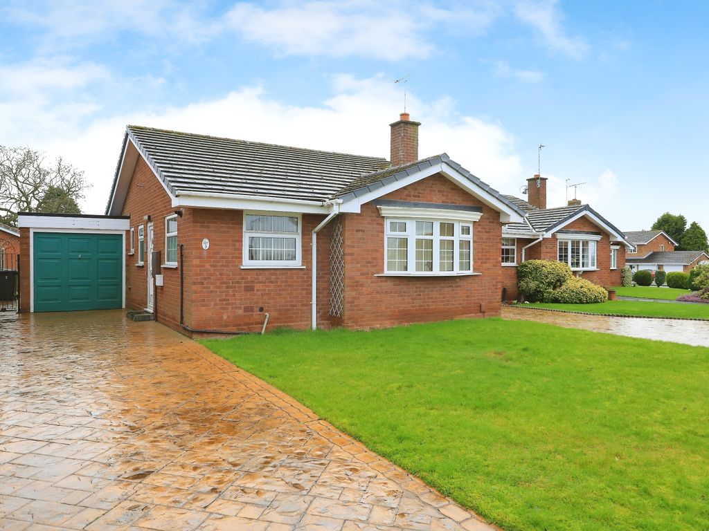 2 bed bungalow for sale in Dunster Grove, Perton Wolverhampton, Staffordshire WV6, £275,000