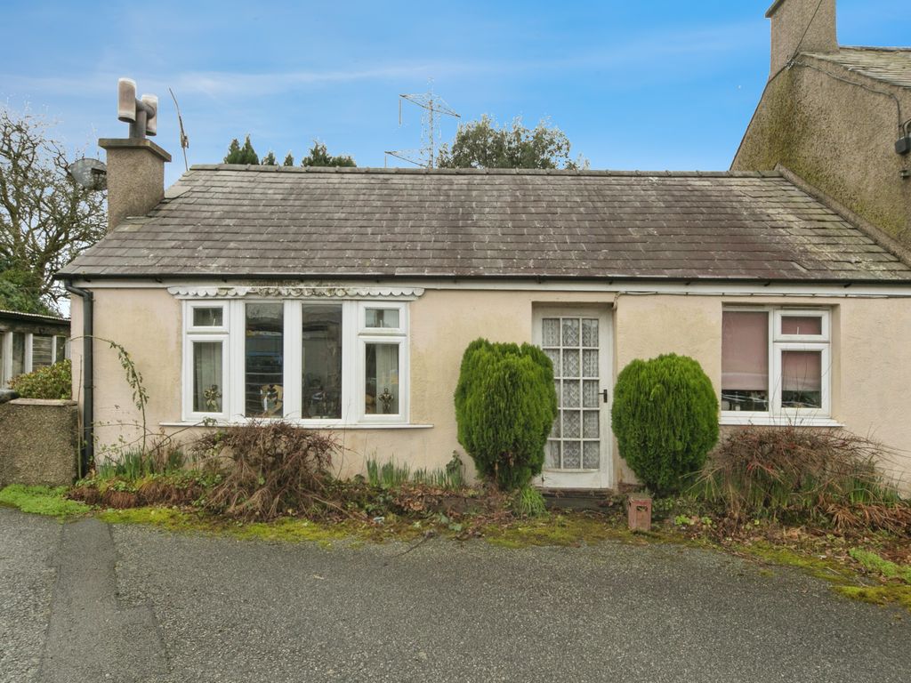 3 bed bungalow for sale in Glandwyfach, Garndolbenmaen, Gwynedd LL51, £270,000