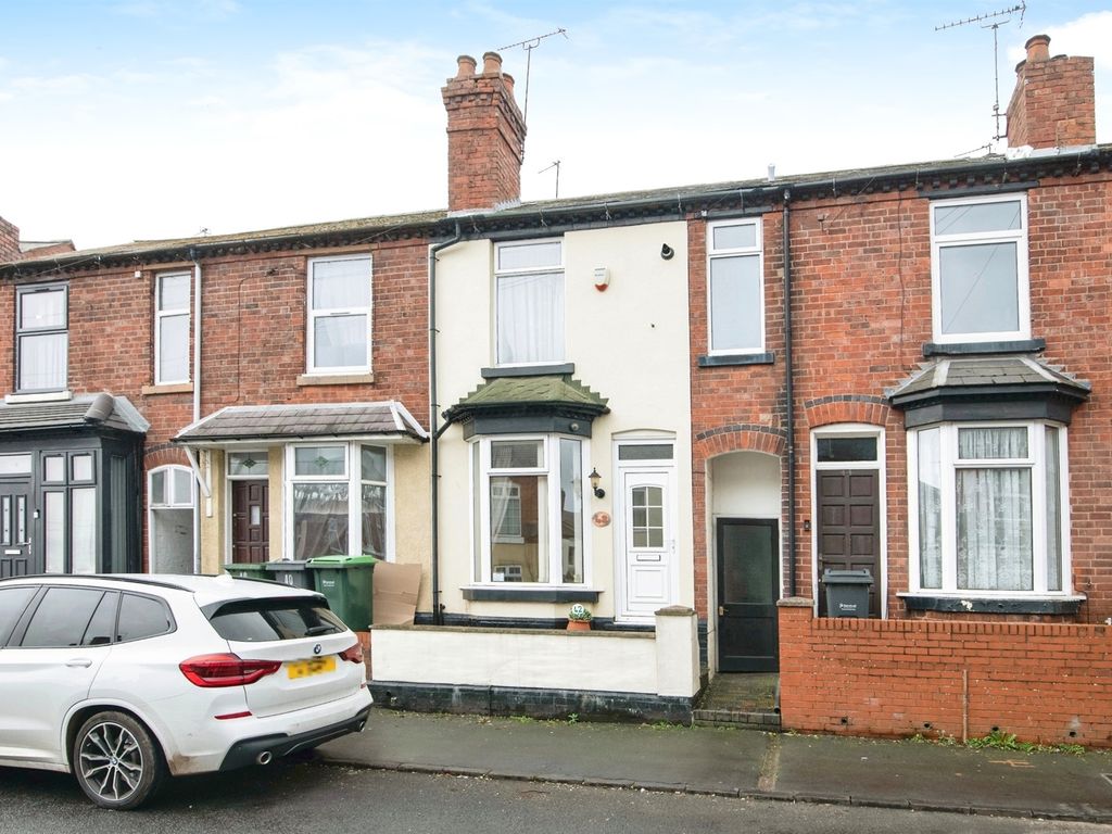 2 bed terraced house for sale in Farm Road, Oldbury B68, £170,000