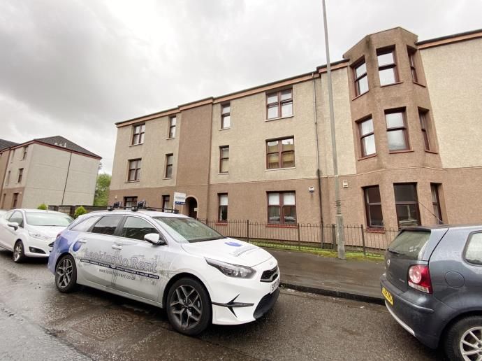 1 bed flat to rent in 2103 Dumbarton Road, Yoker, Glasgow G14, £650 pcm