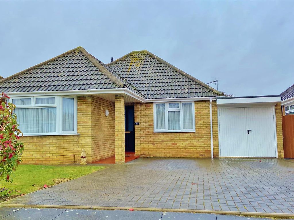 2 bed detached bungalow for sale in Walden Way, Frinton-On-Sea CO13, £368,000