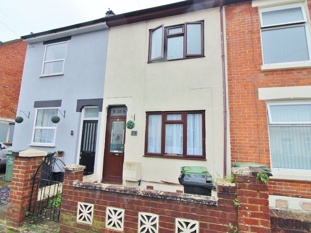2 bed terraced house for sale in Winstanley Road, Portsmouth PO2, £219,995