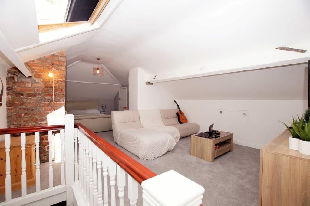 3 bed flat for sale in Avenue Victoria, Scarborough YO11, £300,000