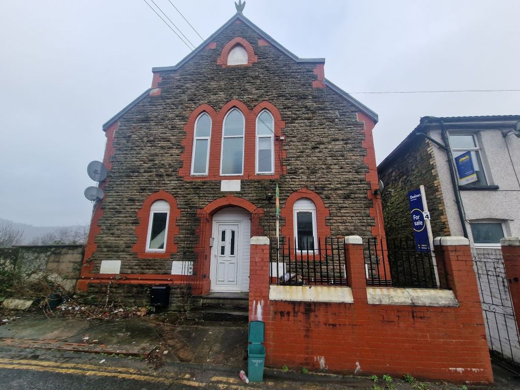1 bed flat for sale in Flat 7 The Synagogue, Cliff Terrace, Treforest, Pontypridd, Mid Glamorgan CF37, £16,000