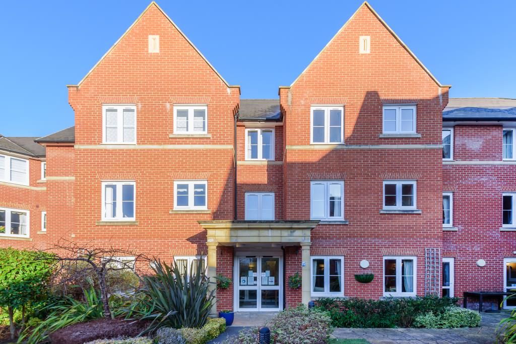 1 bed flat for sale in Banbury, Oxfordshire OX16, £50,000