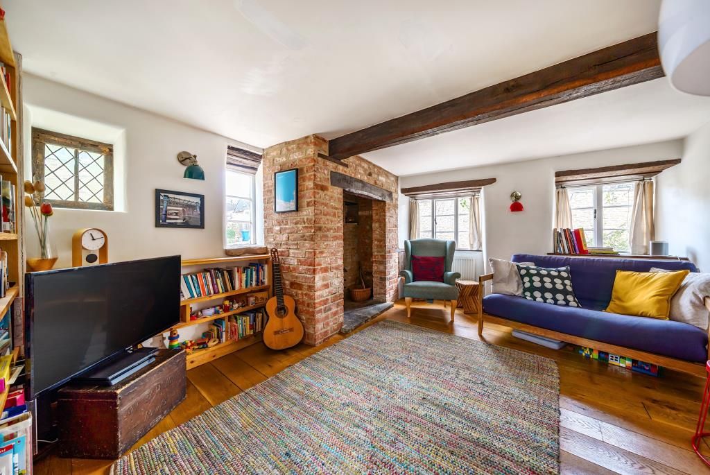 3 bed cottage for sale in Kings Sutton, Northamptonshire OX17, £550,000