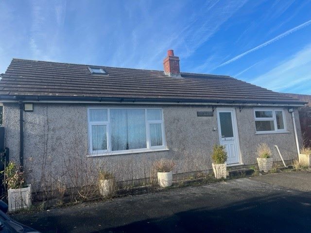 2 bed bungalow for sale in Four Winds, Heol Ddu, Tirdeunaw, Swansea SA5, £120,000