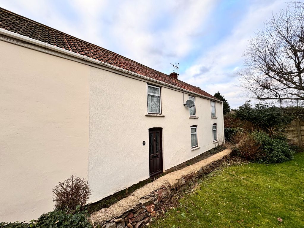 Cottage for sale in 17 Eggshill Lane, Yate, Bristol, South Gloucestershire BS37, £175,000