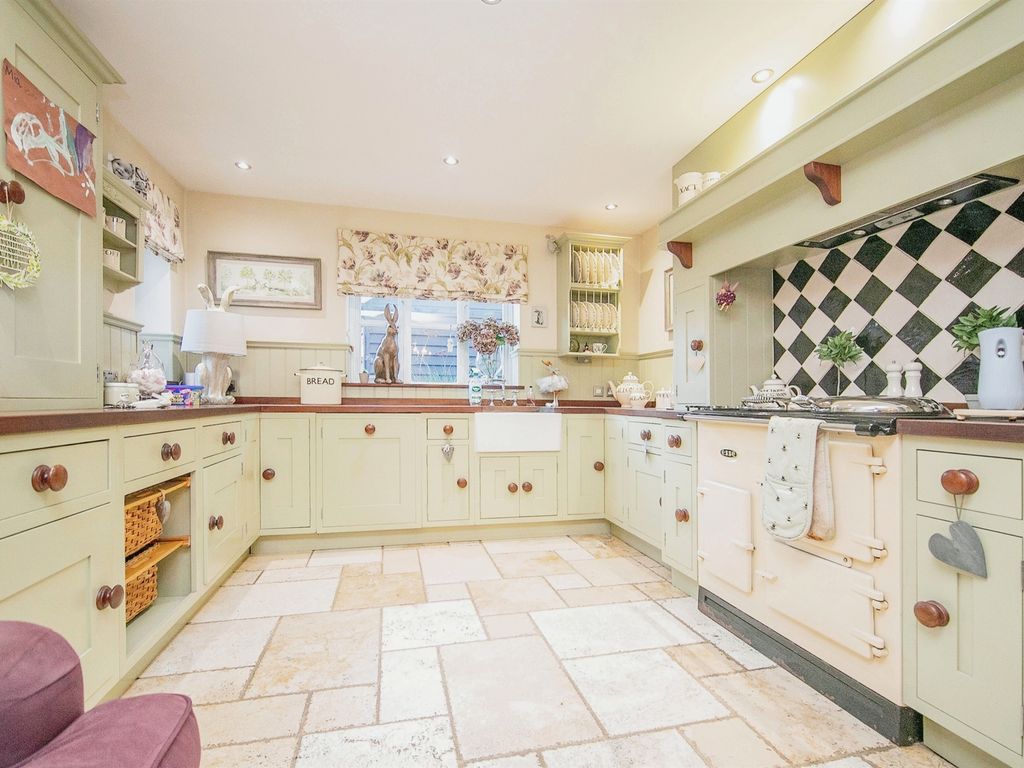 4 bed detached house for sale in The Street, Great Tey, Colchester CO6, £525,000