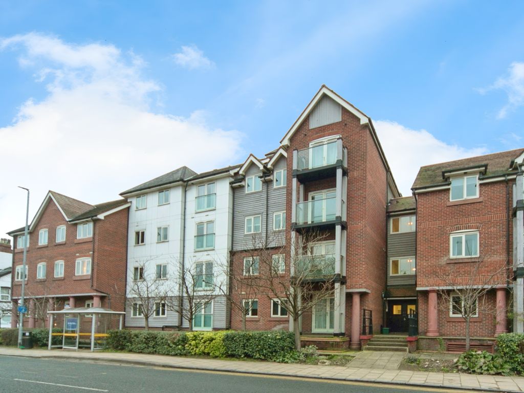 1 bed flat for sale in The Wharf, New Crane Street, Chester, Cheshire CH1, £120,000