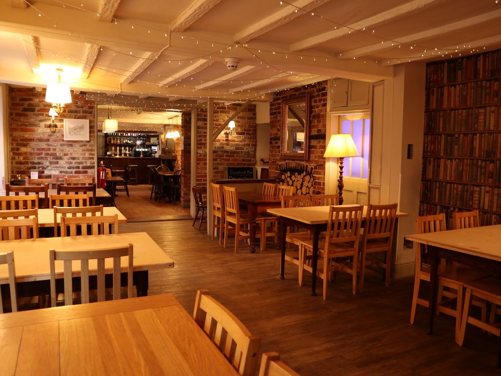 Pub/bar for sale in Milton Abbas, Blandford Forum DT11, £225,000