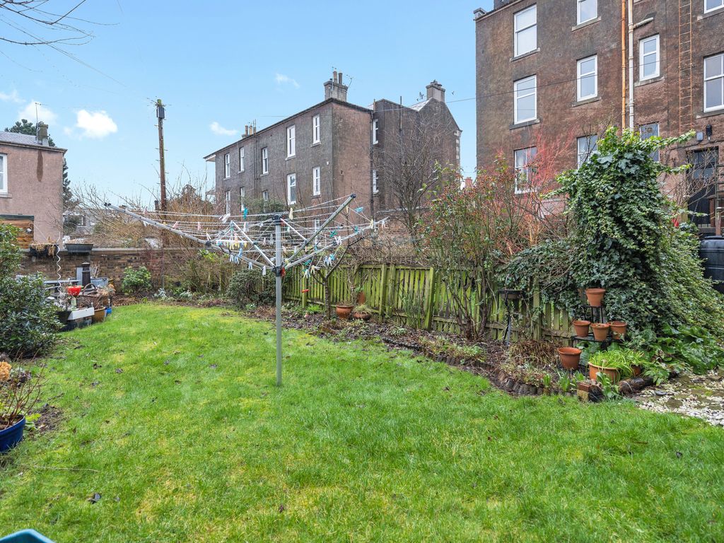 3 bed flat for sale in 103/1 Corstorphine Road, Murrayfield, Edinburgh EH12, £325,000