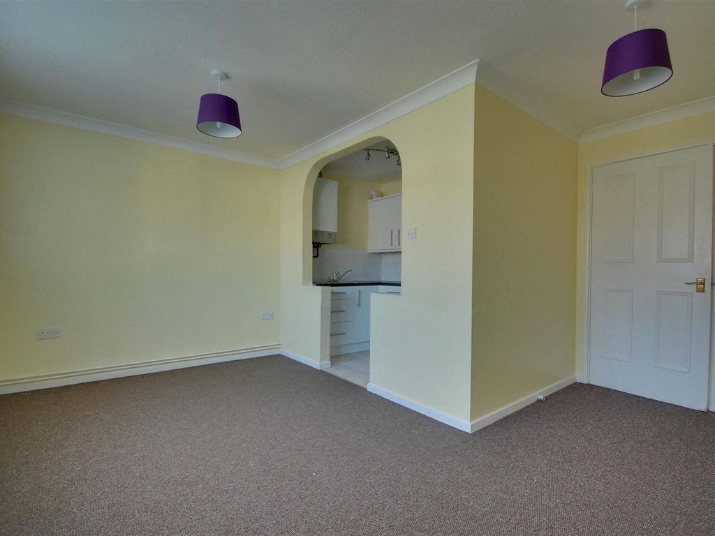 1 bed maisonette to rent in Coates Dell, Watford WD25, £1,100 pcm