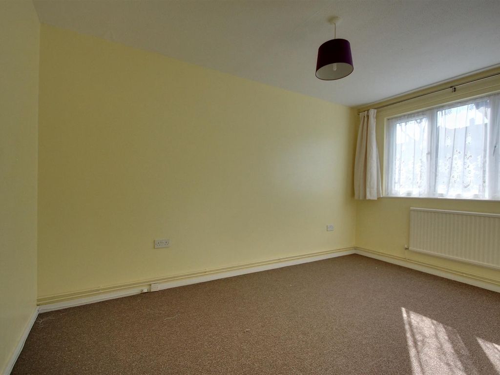 1 bed maisonette to rent in Coates Dell, Watford WD25, £1,100 pcm