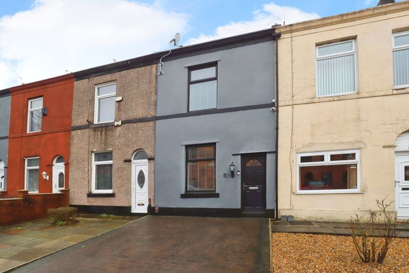 3 bed terraced house for sale in Fir Street, Bury BL9, £169,995