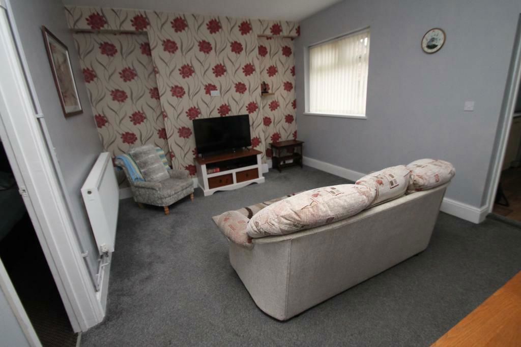 3 bed flat for sale in Fair View, Ebbw Vale NP23, £80,000