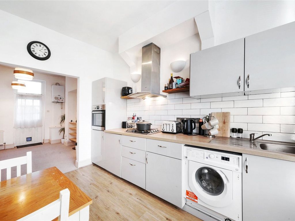 1 bed flat for sale in Bassett Street, London NW5, £475,000