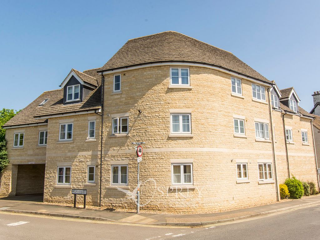 1 bed flat for sale in Grove Court, Oundle, Northamptonshire PE8, £235,000